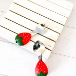 خرید قاشق چنگال کودک توت فرنگی